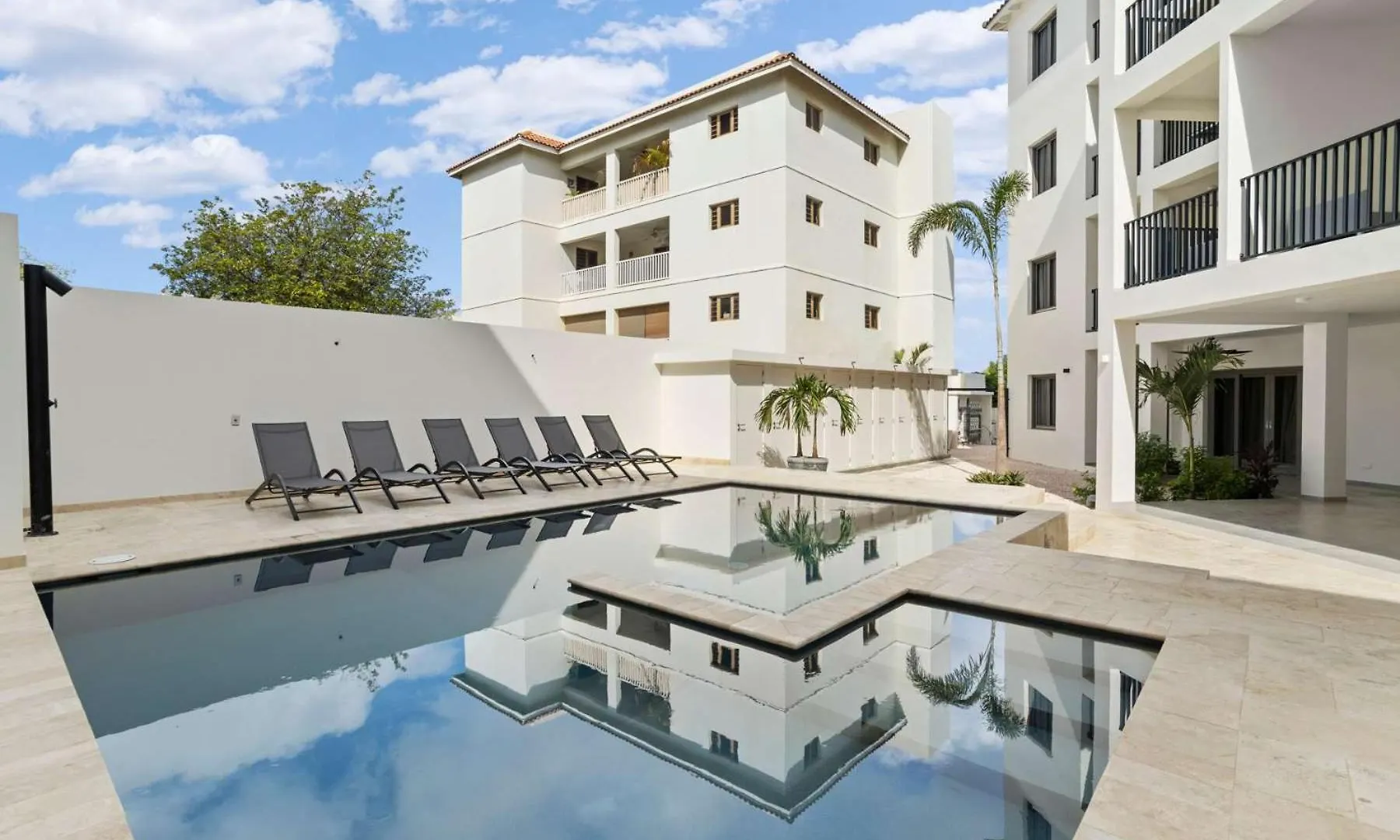 Bonaire Beach Apartment 12 With Communal Pool And Diving Facilities Kralendijk